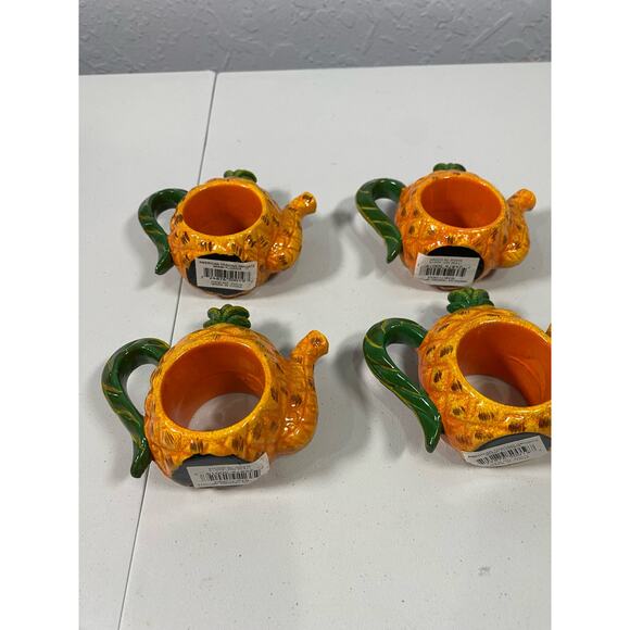 Set of 4 Wooden Pineapple Fruit Napkin Holders - Picture 2 of 8